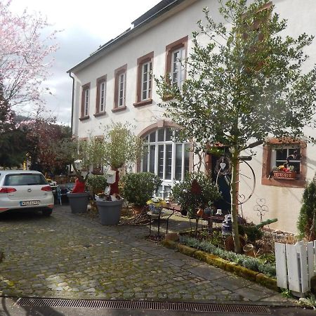 Apartment Altes Winzerhaus Osann-Monzel Exterior photo